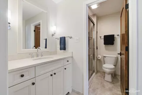 Bath - 1493 Sandyhook St, Wheaton, IL 60189 photo 2 of 4