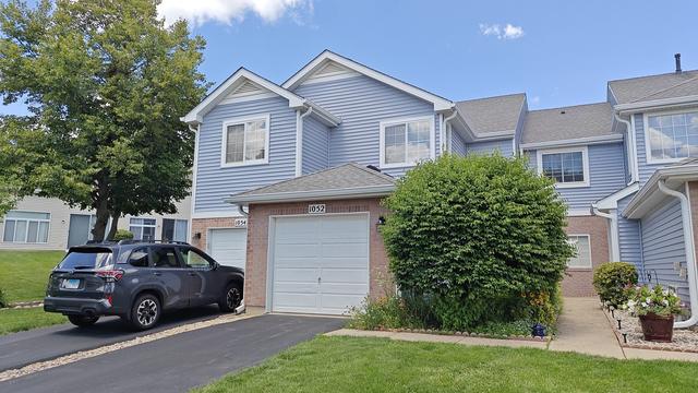 1052 Hinswood Dr, Darien, IL 60561