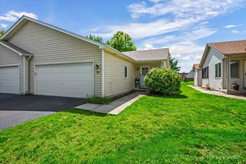 58 Silver Trl, North Aurora, IL 60542