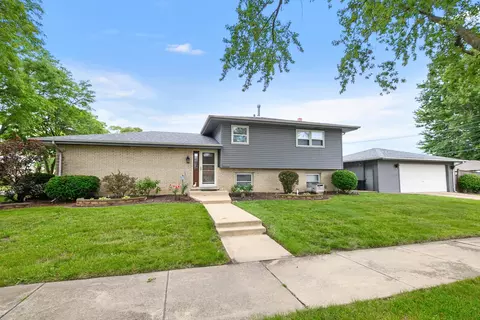 3700 W 120th Pl, Alsip, IL 60803