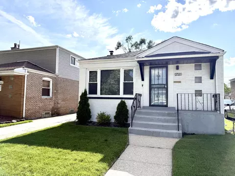 12520 S Yale Ave, Chicago, IL 60628