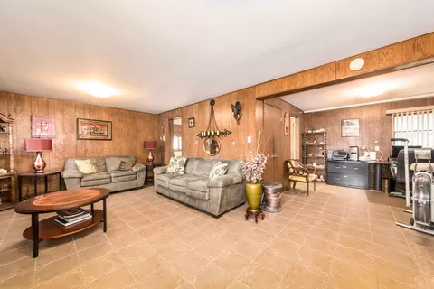 1469 Webster Ln, Des Plaines, IL 60018 photo 8