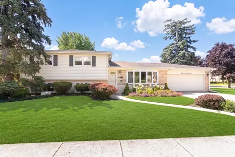 1469 Webster Ln, Des Plaines, IL 60018 photo 1