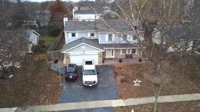 1730 Tanglewood Dr, Algonquin, IL 60102