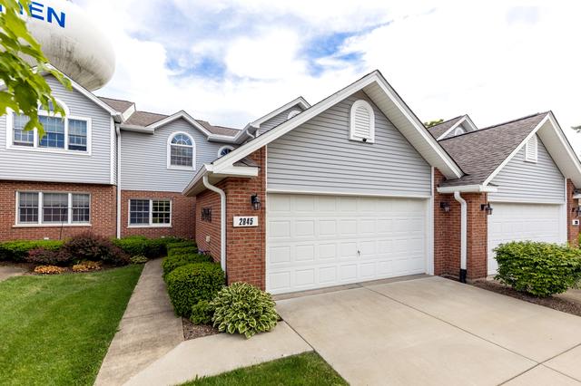 2845 Water Tower Ln, Darien, IL 60561