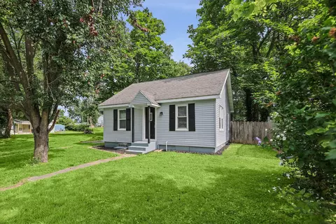 506 Elm St, Salem, IL 62881 photo 5
