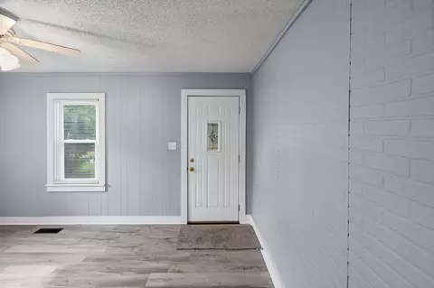 506 Elm St, Salem, IL 62881 photo 7