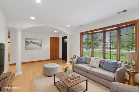 Living - 1607 Short Ter, Des Plaines, IL 60018 photo 3 of 5