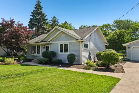 1607 Short Ter, Des Plaines, IL 60018