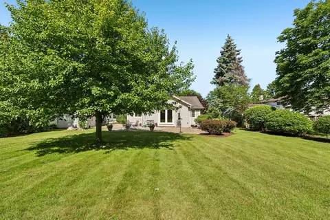 Exterior - 1607 Short Ter, Des Plaines, IL 60018 photo 10 of 11
