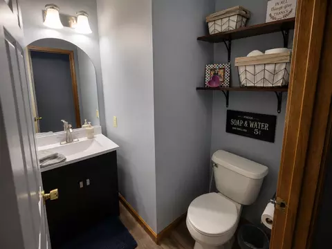 Bath - 1307 Beacon Hill Ct, Normal, IL 61761 photo 1 of 4