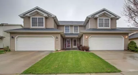 Exterior - 1307 Beacon Hill Ct, Normal, IL 61761 photo 2 of 5