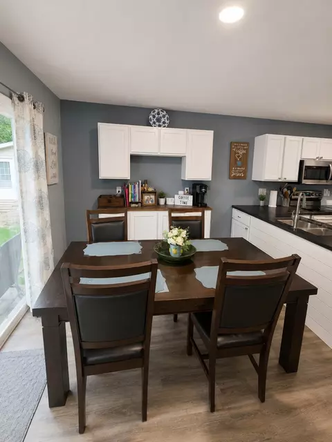 Dining - 1307 Beacon Hill Ct, Normal, IL 61761 photo 1 of 1
