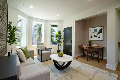 3608 W Wolfram St, Chicago, IL 60618 photo 5
