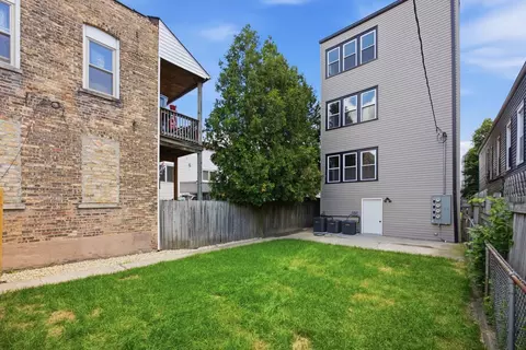 3608 W Wolfram St, Chicago, IL 60618 photo 39
