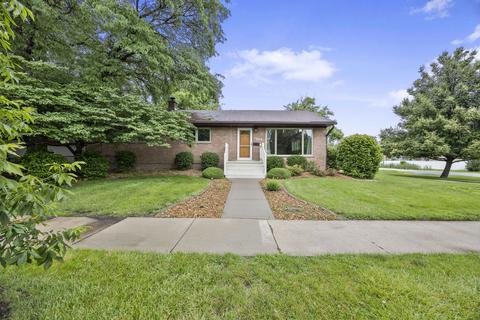 18516 Riegel Rd, Homewood, IL 60430