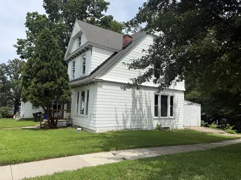 1603 Arlington Ave, Davenport, IA 52803