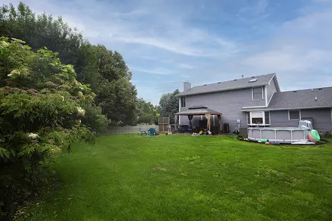1 Harbor Pointe Ct, Bloomington, IL 61704 photo 5