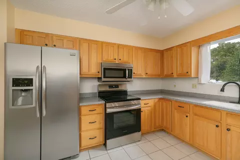 3721 35th St #4, Moline, IL 61265 photo 10