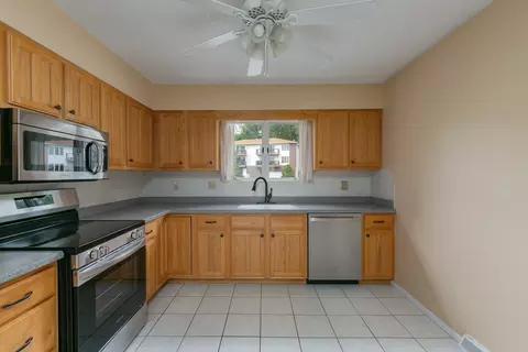3721 35th St #4, Moline, IL 61265 photo 3