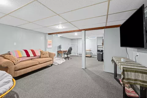 925 42nd St, Moline, IL 61265 photo 23