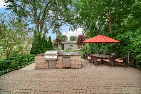 Exterior - 9110 Forestview Rd, Evanston, IL 60203 photo 4 of 6