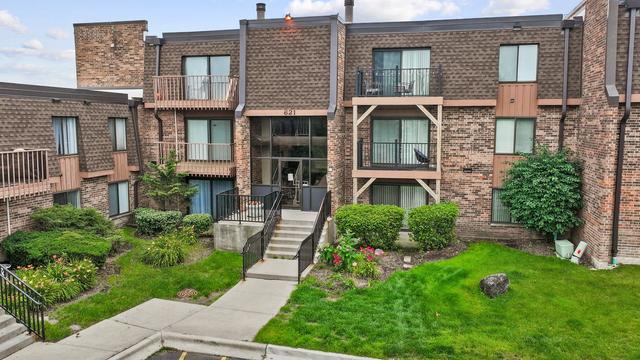 621 Tralee Ct #3C, Schaumburg, IL 60193