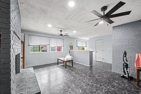 1408 13th St, Viola, IL 61486 photo 21