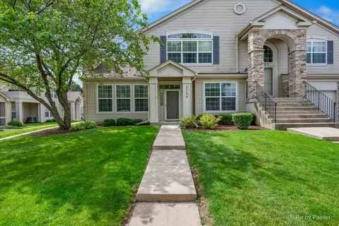 2735 Acorn Ct, West Dundee, IL 60118 photo 2