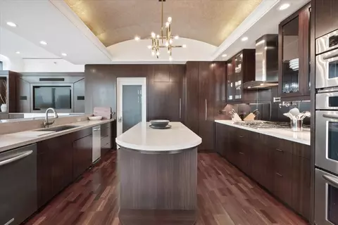 Kitchen - 450 E Waterside Dr #3409, Chicago, IL 60601 photo 2 of 5