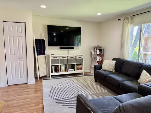 2302 Algonquin Rd #9, Rolling Meadows, IL 60008 photo 4