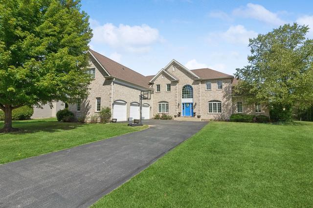 391 Lake Run Ln, North Aurora, IL 60542