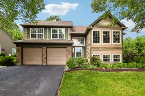 442 Harbor Dr, Carpentersville, IL 60110