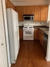 2431 Georgetown Cir, Aurora, IL 60503 photo 5
