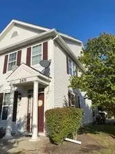 2431 Georgetown Cir, Aurora, IL 60503