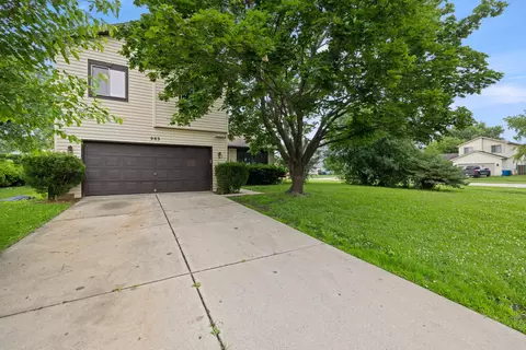 Exterior - 983 Valleyview Dr, Bartlett, IL 60103 photo 2 of 4