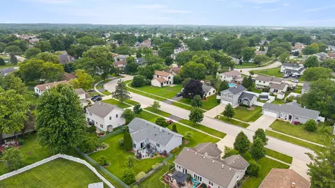 View/Area - 983 Valleyview Dr, Bartlett, IL 60103 photo 2 of 2
