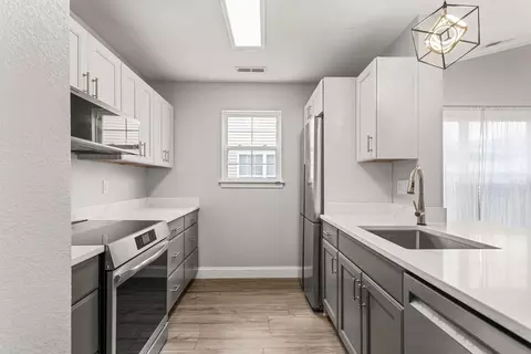 Kitchen - 706 Corey Ln, Champaign, IL 61822 photo 1 of 5
