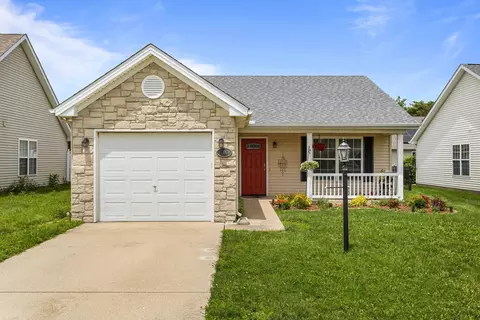 706 Corey Ln, Champaign, IL 61822