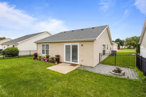 Exterior - 706 Corey Ln, Champaign, IL 61822 photo 4 of 4