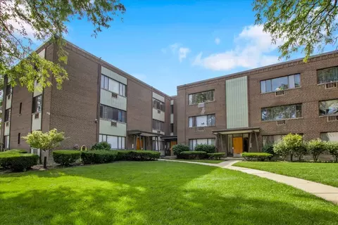 3441 W Bryn Mawr Ave #1E, Chicago, IL 60659
