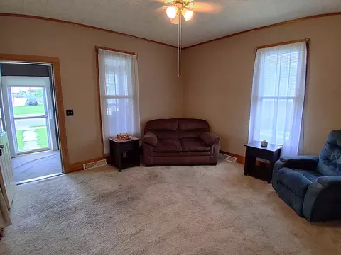 112 E 6th St, Kewanee, IL 61443 photo 16