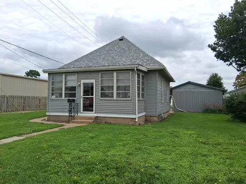 112 E 6th St, Kewanee, IL 61443 photo 1