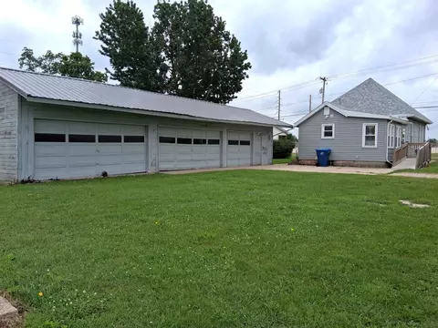 112 E 6th St, Kewanee, IL 61443 photo 6