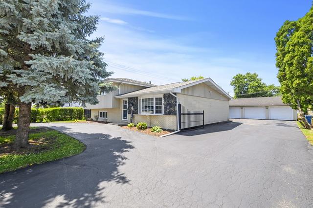 10248 S 80th Ct, Palos Hills, IL 60465