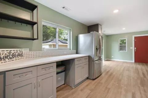Entry Way - 502 Monroe Ave, Ingleside, IL 60041 photo 1 of 3