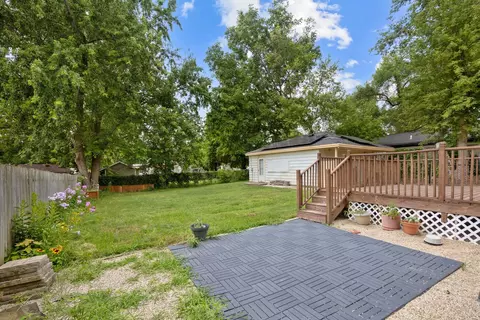 Exterior - 502 Monroe Ave, Ingleside, IL 60041 photo 4 of 7