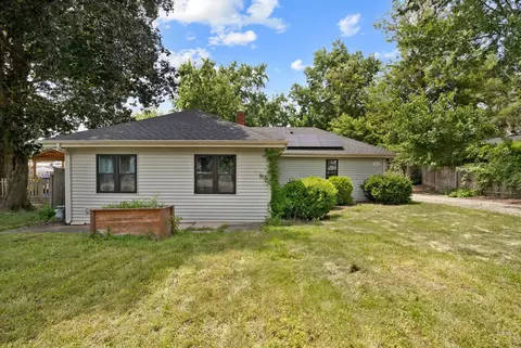 Exterior - 502 Monroe Ave, Ingleside, IL 60041 photo 2 of 7