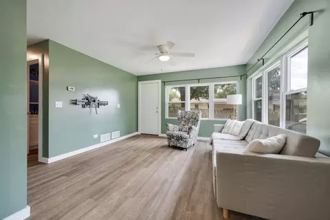 Living - 502 Monroe Ave, Ingleside, IL 60041 photo 1 of 2