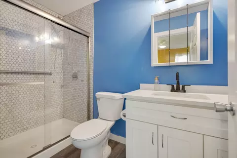 Bath - 502 Monroe Ave, Ingleside, IL 60041 photo 1 of 2
